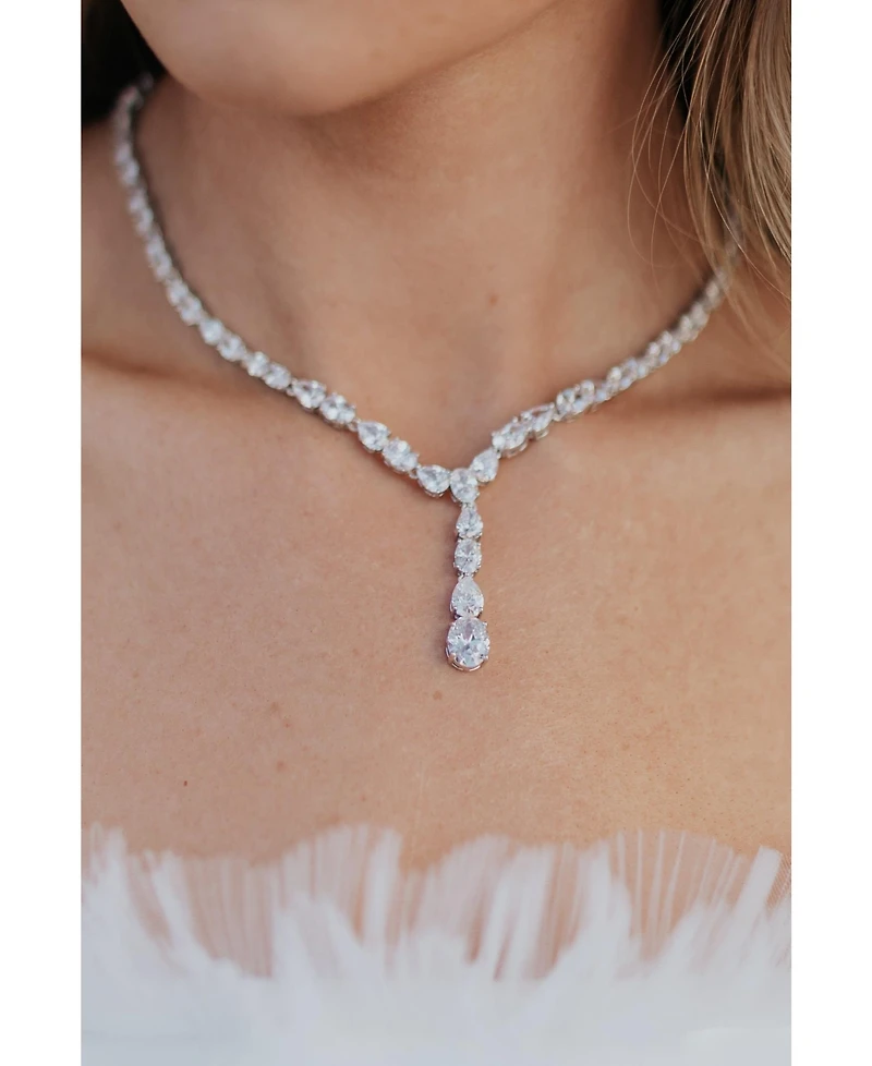 Untamed Petals Gravity Crystal Necklace