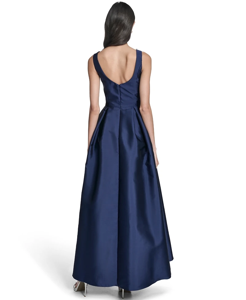 Eliza J Women's Sleeveless Scoop Neck Ball Gown