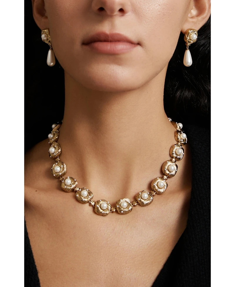 Retro Chic Canary Necklace