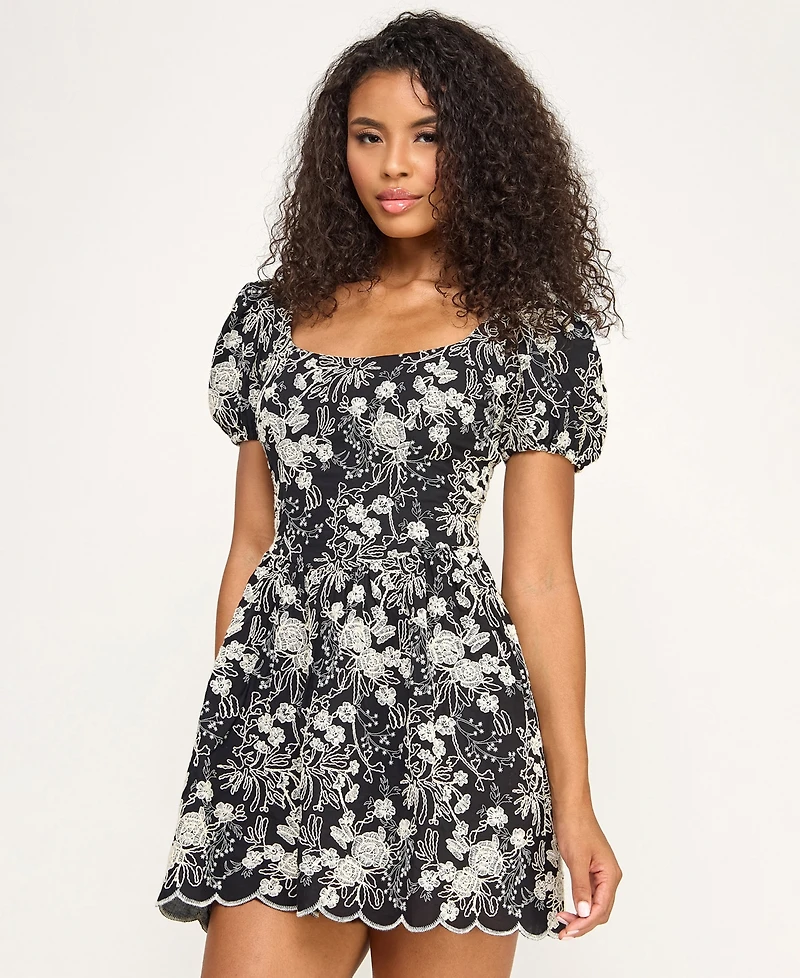 Seni & Cade Juniors' Square Neck Mini Dress