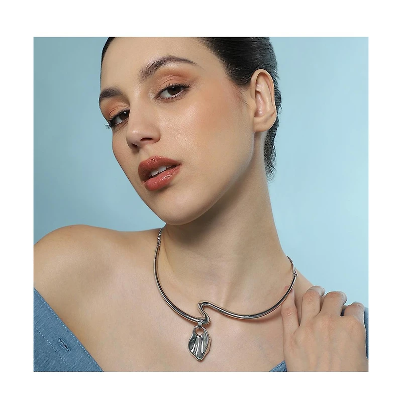Sohi Women's The Ripple-Shell Collar Necklace - Chrome Silver