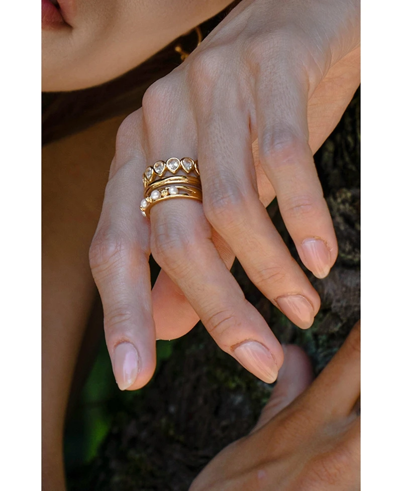 Retro Chic Aeolian Echo Ring