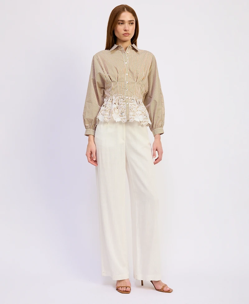 En Saison Women's Juliette Spread Collar Top