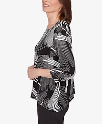 Alfred Dunner Women's Classic Geometric SharkBite Hem Top with Necklace