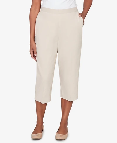 Alfred Dunner Petite Classic Solid Twill Button Hem Capri Pants