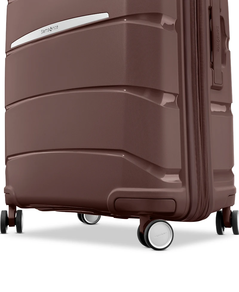 Samsonite Outline Pro 23" Carry-on Spinner