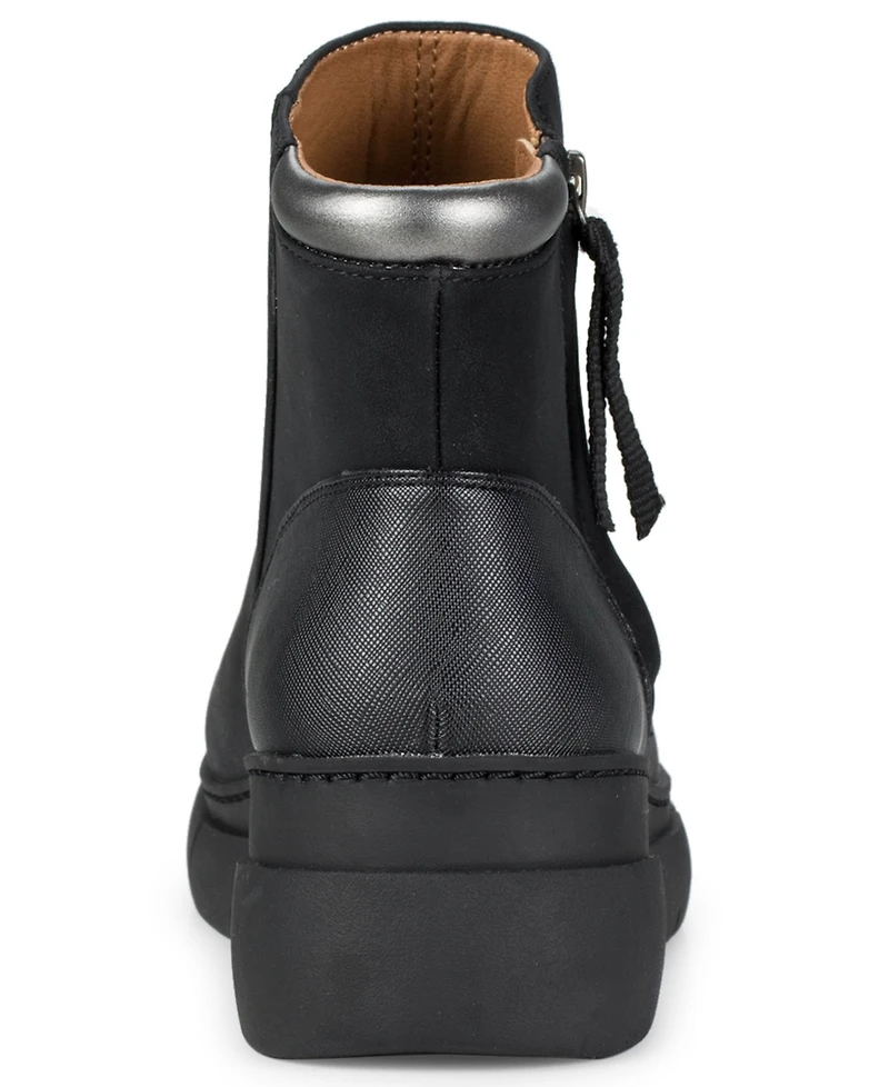 Baretraps Women's Lakelyn Wedge Bootie