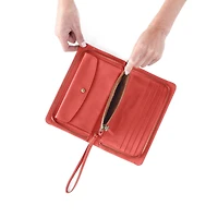 Hobo Evolve Wristlet