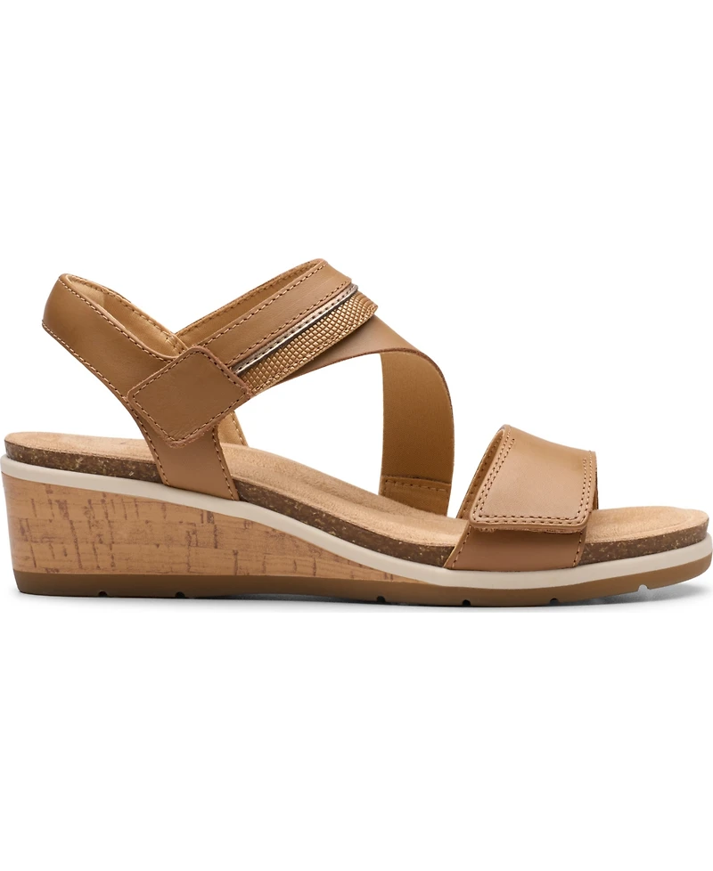 Clarks Women's Kacha Wave Round Toe Sandals