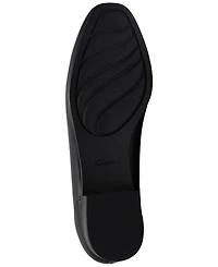Clarks Women's Juliet Mia Round Toe Dress Loafers