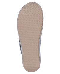 Gc Shoes Women's Skylar Floral Rosette Round Toe Wedge Sandals