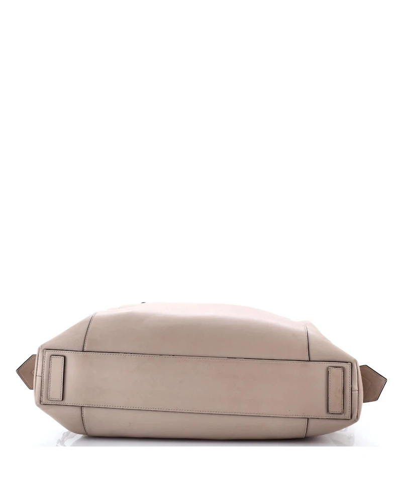 Pre-Owned Givenchy Medium Antigona Soft Bag Leather
