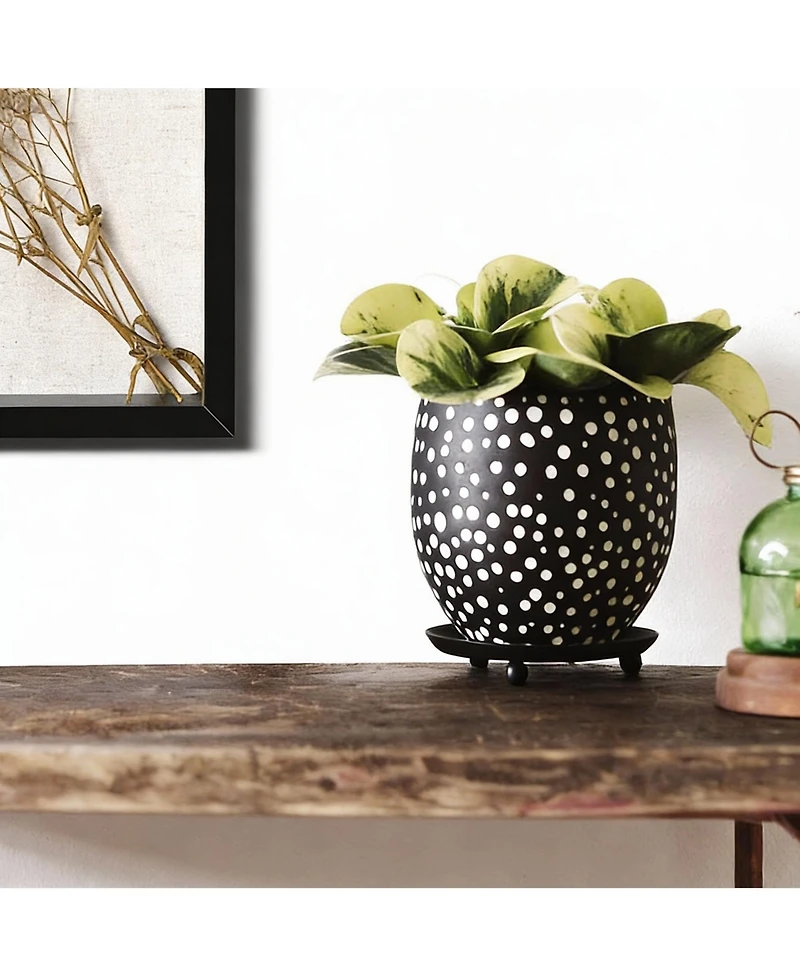 Yigii Shadow Box Frame: Magnetic Door, Linen Back, Durable Wood