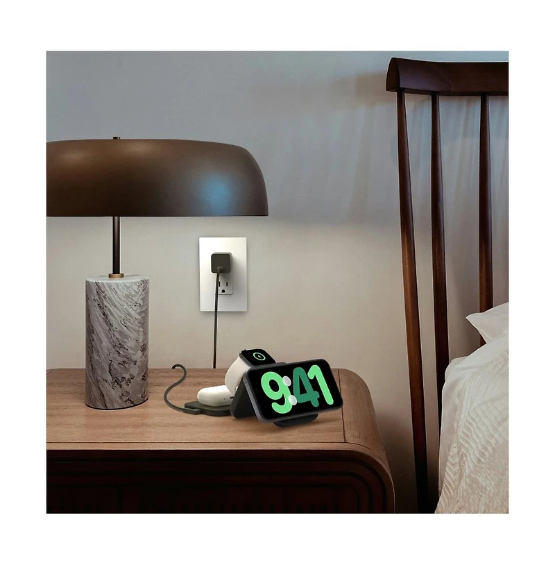 Belkin BoostCharge Pro 3-in-1 Magnetic Wireless Charging Travel Pad with Qi2 15W