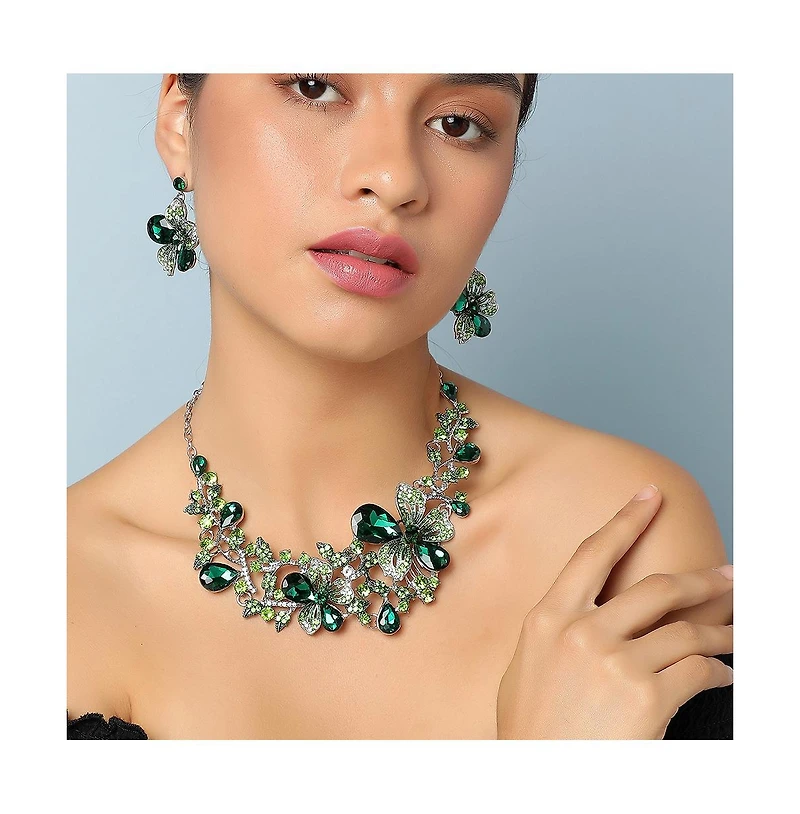 Sohi Women's Green Teardrop Flora Necklace And Earrings (Set Of 2)