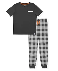 Max & Olivia Boys' Girls' 6-14 Crewneck Top Check Pants, 2-Piece Pajama Set