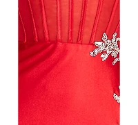 B Darlin Juniors' Spaghetti Straps Sweetheart Neck Gown