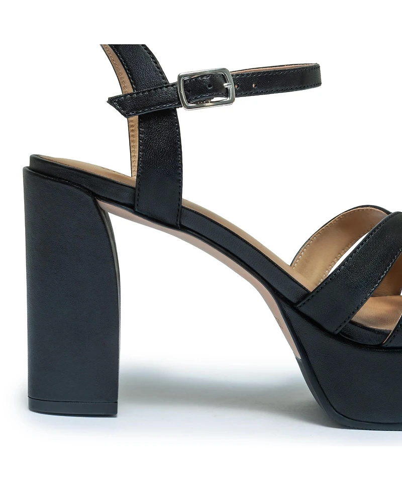 Bernardo Footwear Women's Vittoria Platform Sandal