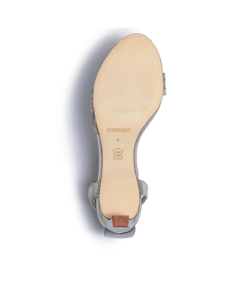 Bernardo Footwear Women's Lima Low Heel Sandal