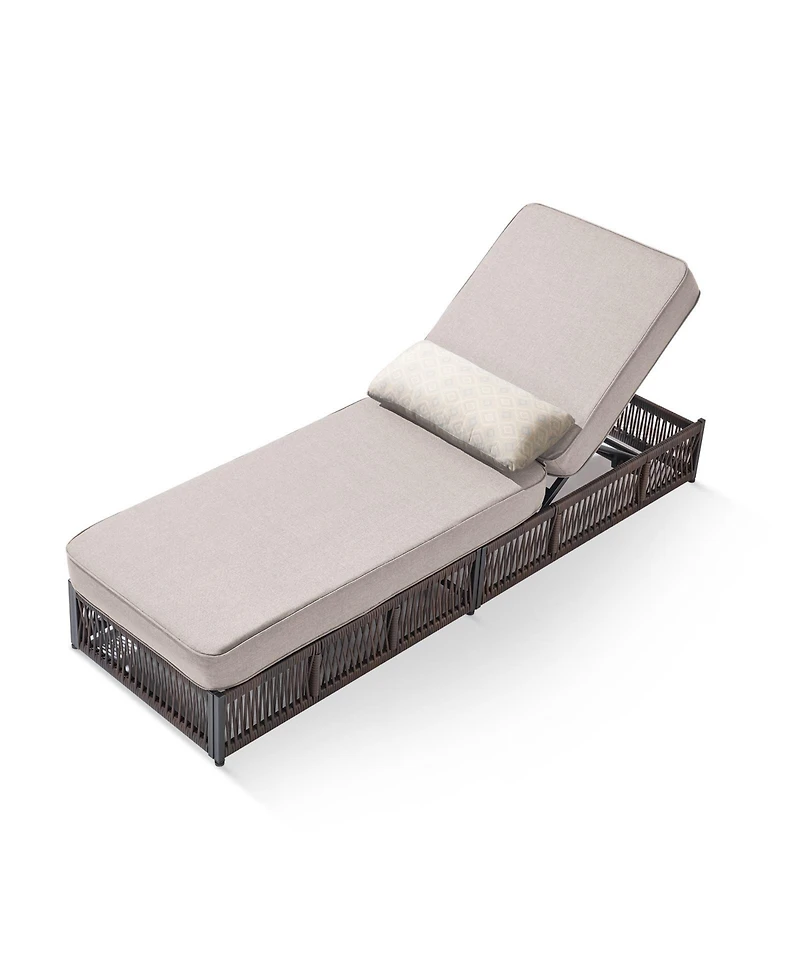 Gymojoy Brown 1-Piece Wicker Chaise Lounge with 5 In. Thick Olefin Cushions Patio Chair for Sunroom, Balcony