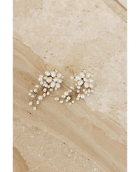 Untamed Petals Moore Freshwater Pearl Earrings