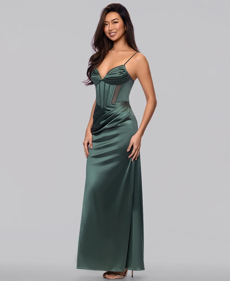 Blondie Nites Juniors' Sweetheart Neck Gown