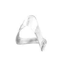 Curata Jewelry 925 Sterling Silver Hammered Abstract Chevron Wave Ring