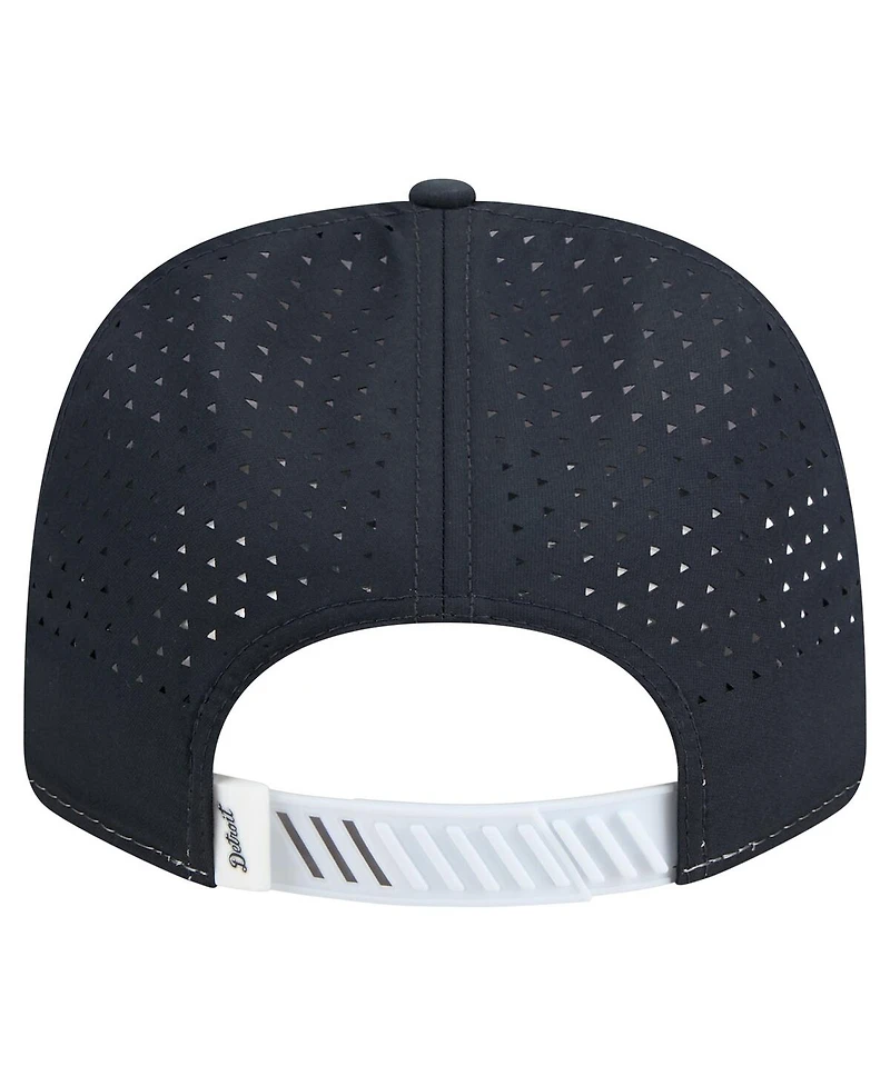 New Era Men's White/Navy Detroit Tigers Established Patch 9SEVENTY Adjustable Hat