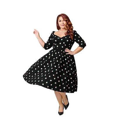 Unique Vintage Plus Woven Sweetheart Neckline Lamar Swing Dress