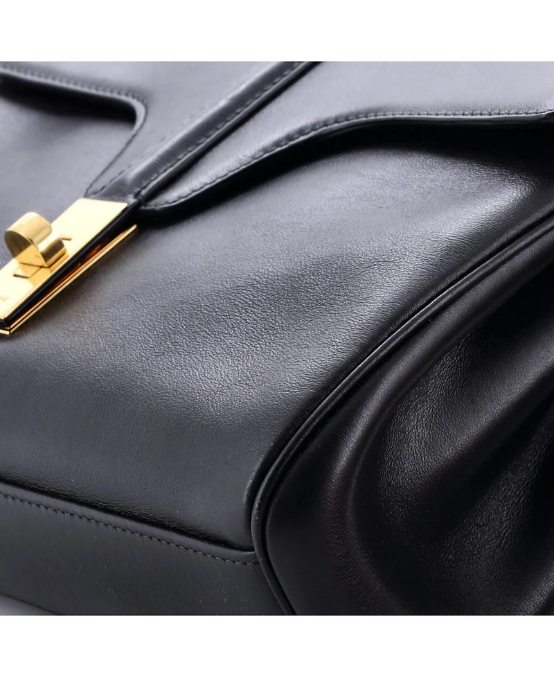 Pre-Owned Celine Teen Soft 16 Bag Smooth Calfskin