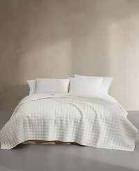 Calvin Klein Signature Solid 3-Pc. Quilt Set