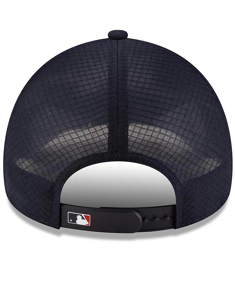 New Era Men's Navy Boston Red Sox 2026 Batting Practice Apex 9FORTY Adjustable Trucker Hat