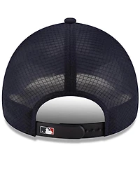 New Era Men's Navy Boston Red Sox 2026 Batting Practice Apex 9FORTY Adjustable Trucker Hat