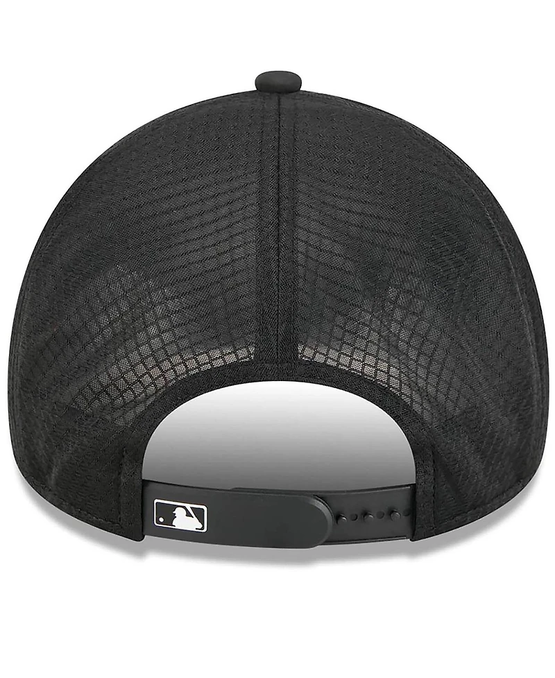 New Era Men's Cincinnati Reds 2026 Batting Practice Apex 9FORTY Adjustable Trucker Hat