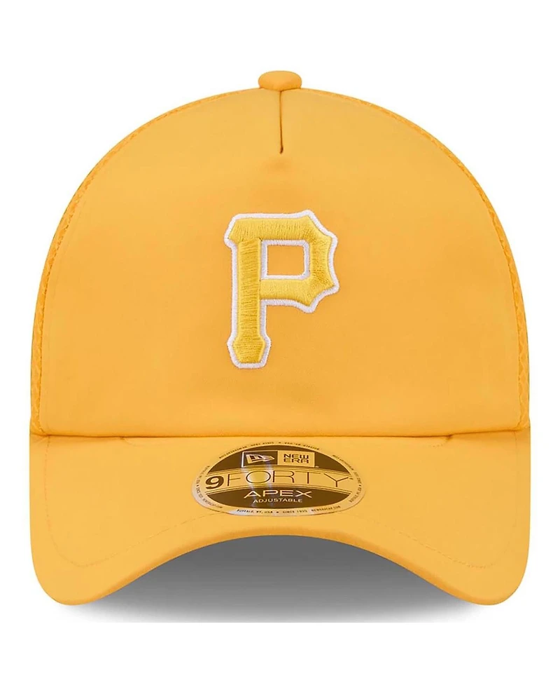 New Era Men's Gold Pittsburgh Pirates 2026 Batting Practice Apex 9FORTY Adjustable Trucker Hat