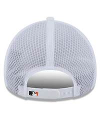 New Era Men's White San Francisco Giants 2026 Batting Practice Apex 9FORTY Adjustable Trucker Hat