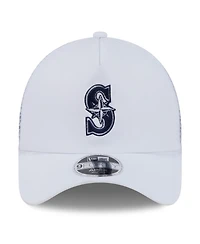New Era Men's White Seattle Mariners 2026 Batting Practice Apex 9FORTY Adjustable Trucker Hat