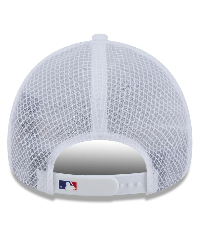 New Era Men's White Texas Rangers 2026 Batting Practice Apex 9FORTY Adjustable Trucker Hat