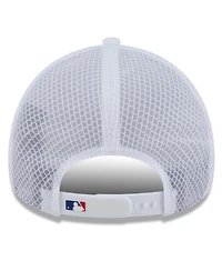 New Era Men's White Texas Rangers 2026 Batting Practice Apex 9FORTY Adjustable Trucker Hat