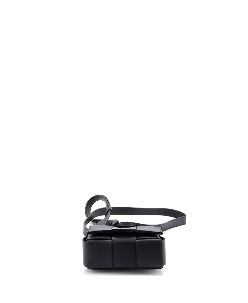 Pre-Owned Bottega Veneta Candy Cassette Crossbody Bag Maxi Intrecciato Leather