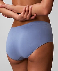 Calvin Klein Women's Bonded Flex Boyshort Underwear QD3961