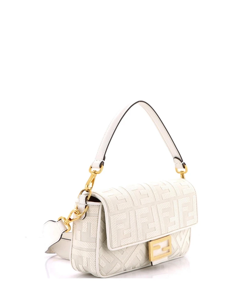 Pre-Owned Fendi Medium Baguette Nm Bag Zucca Embroidered Canvas
