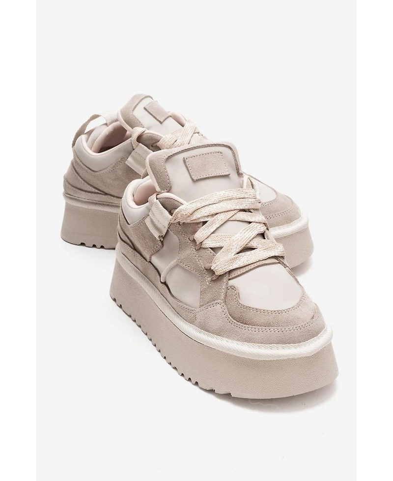 Forever & Always Shoes Women's Riven Leather Platform Sneaker