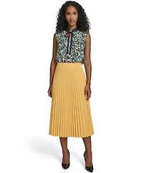 Tommy Hilfiger Women's Sleeveless V-Neck Blouse