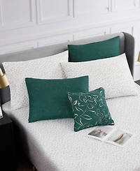 Nine West Abstract Bed in a Bag 8-Pc. Comforter Set, Queen