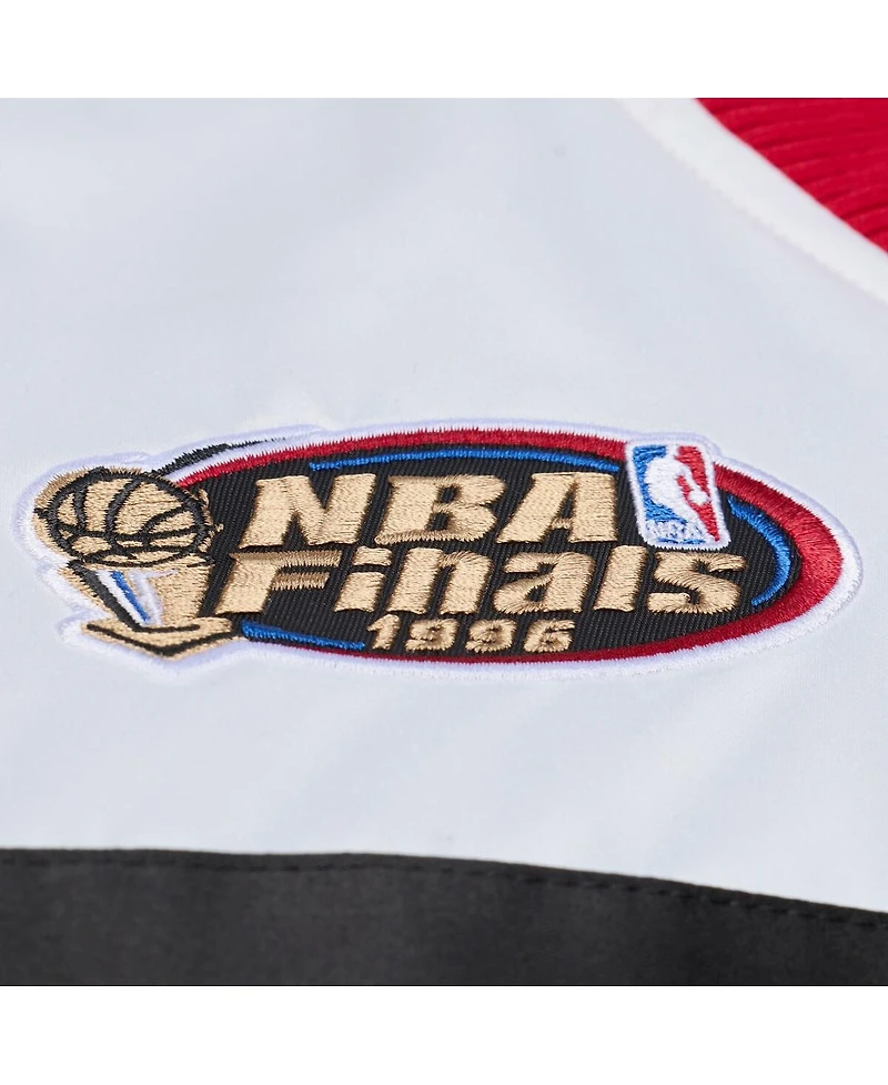 Mitchell & Ness Men's Red Chicago Bulls Hardwood Classics Head Coach Lightweight Satin Full-Snap Jacket