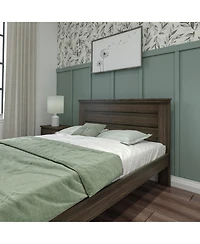 Max & Lily Farmhouse Queen Panel Bed