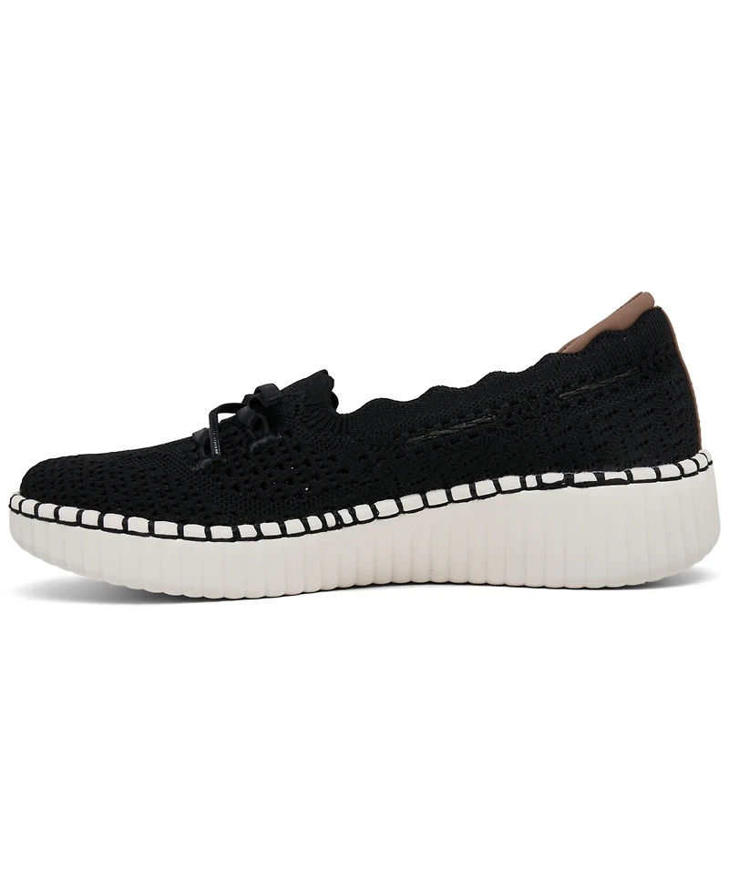 Skechers Women's Wilshire Blvd