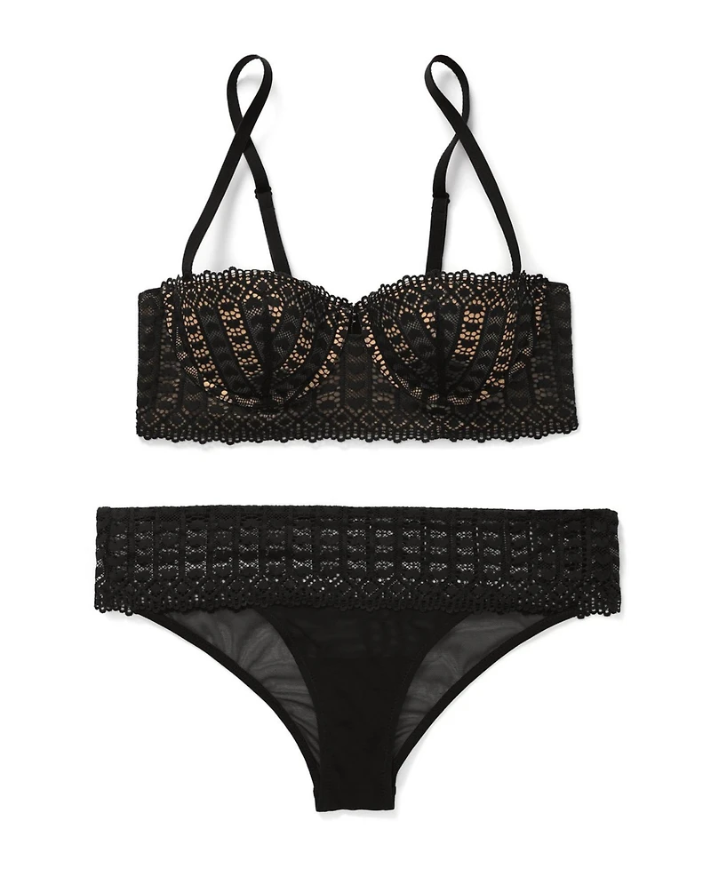 Adore Me Women's Nymphadora Contour Balconette Bra