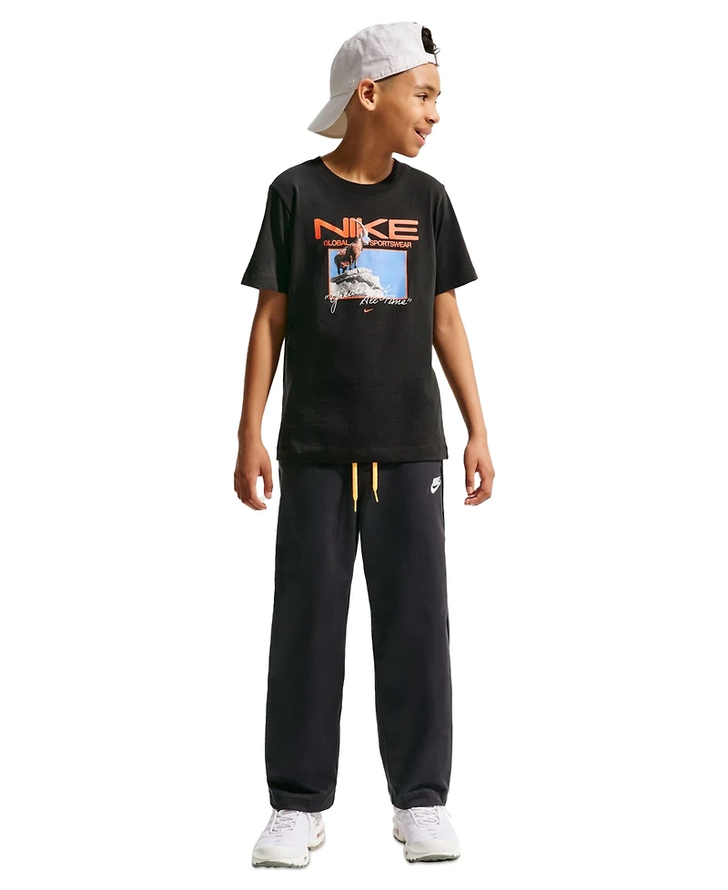 Nike Boys' 8-20 Sportswear Short-Sleeve T-Shirt
